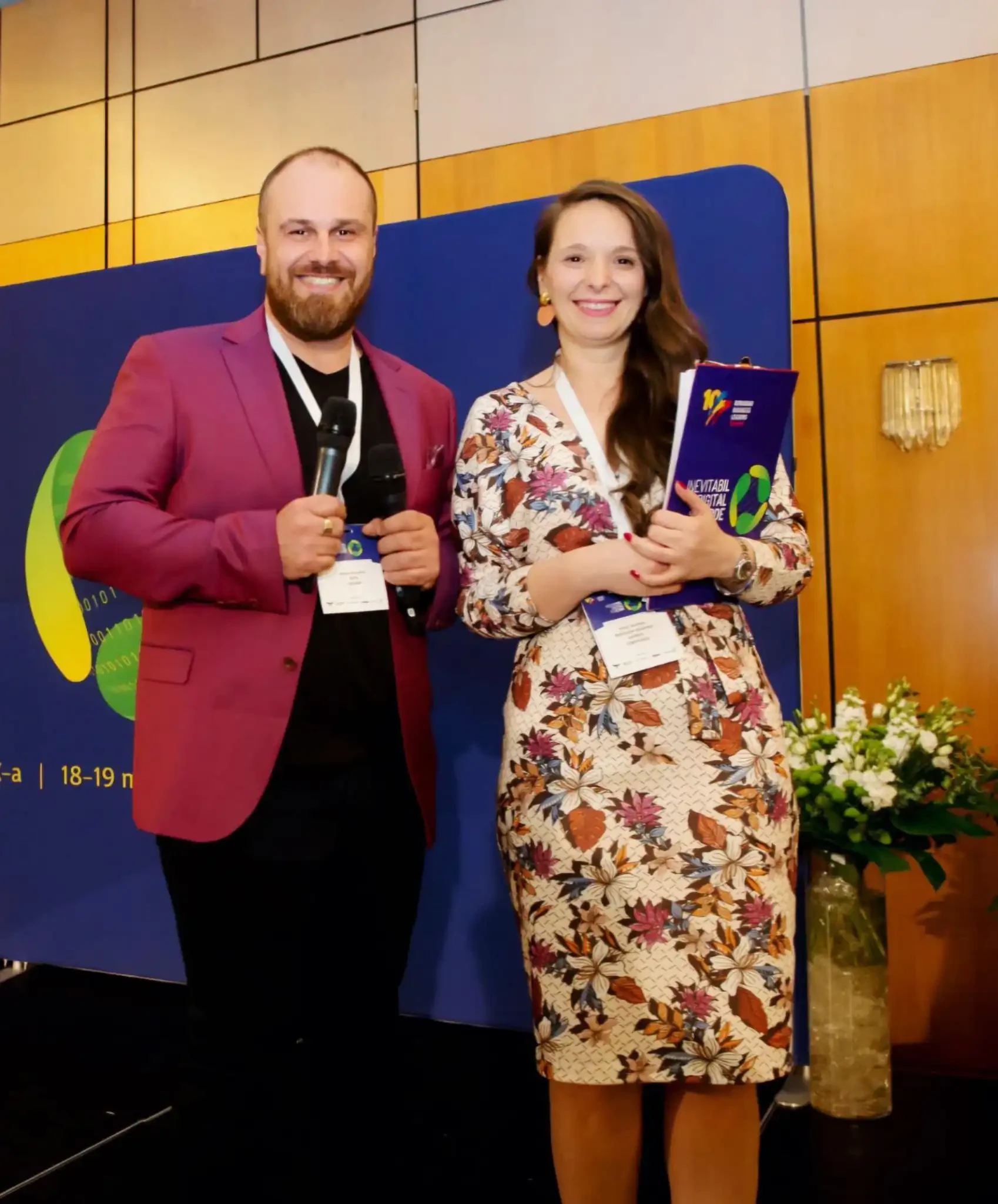 Alina Burlacu alături de Petru Păcuraru la un eveniment dedicat programului SHINE